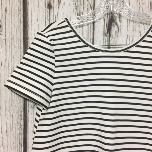 Olivaceous striped dress - Picture 2 of 5